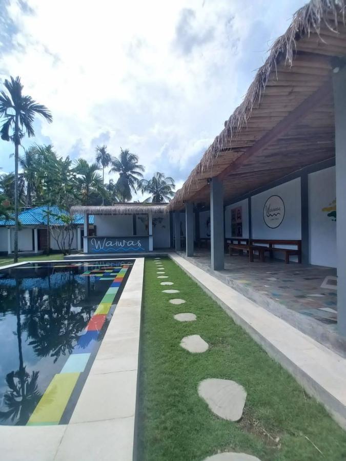 Waiwas Hostel Kuta  ภายนอก รูปภาพ